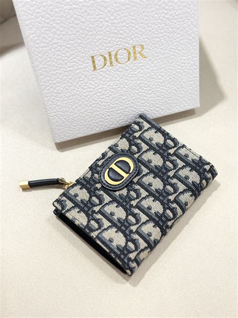 dior 30 montaigne s8u|Dior 30 montaigne wallet.